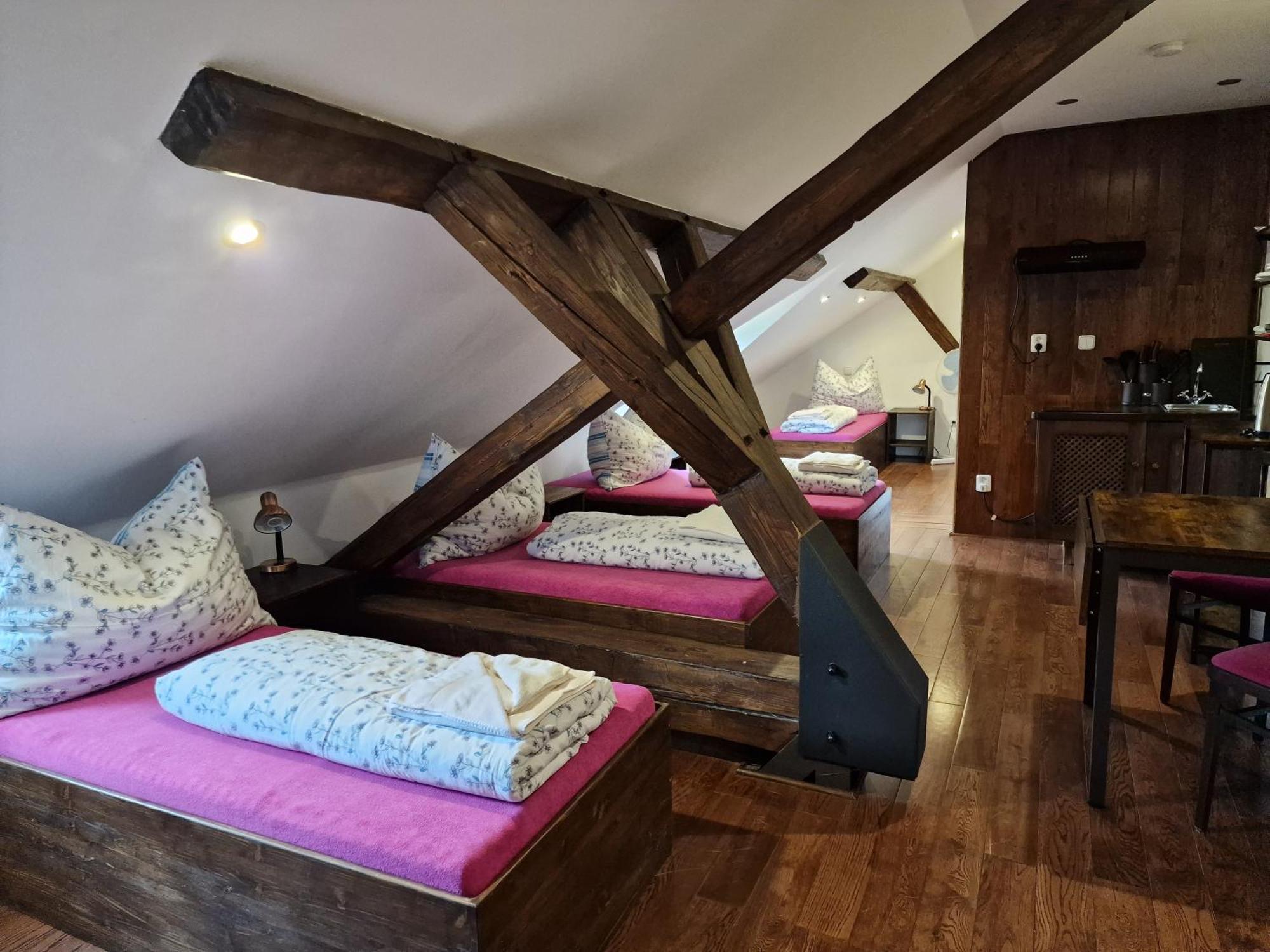 Hotel Vlčí Jámy Lenora Exteriér fotografie