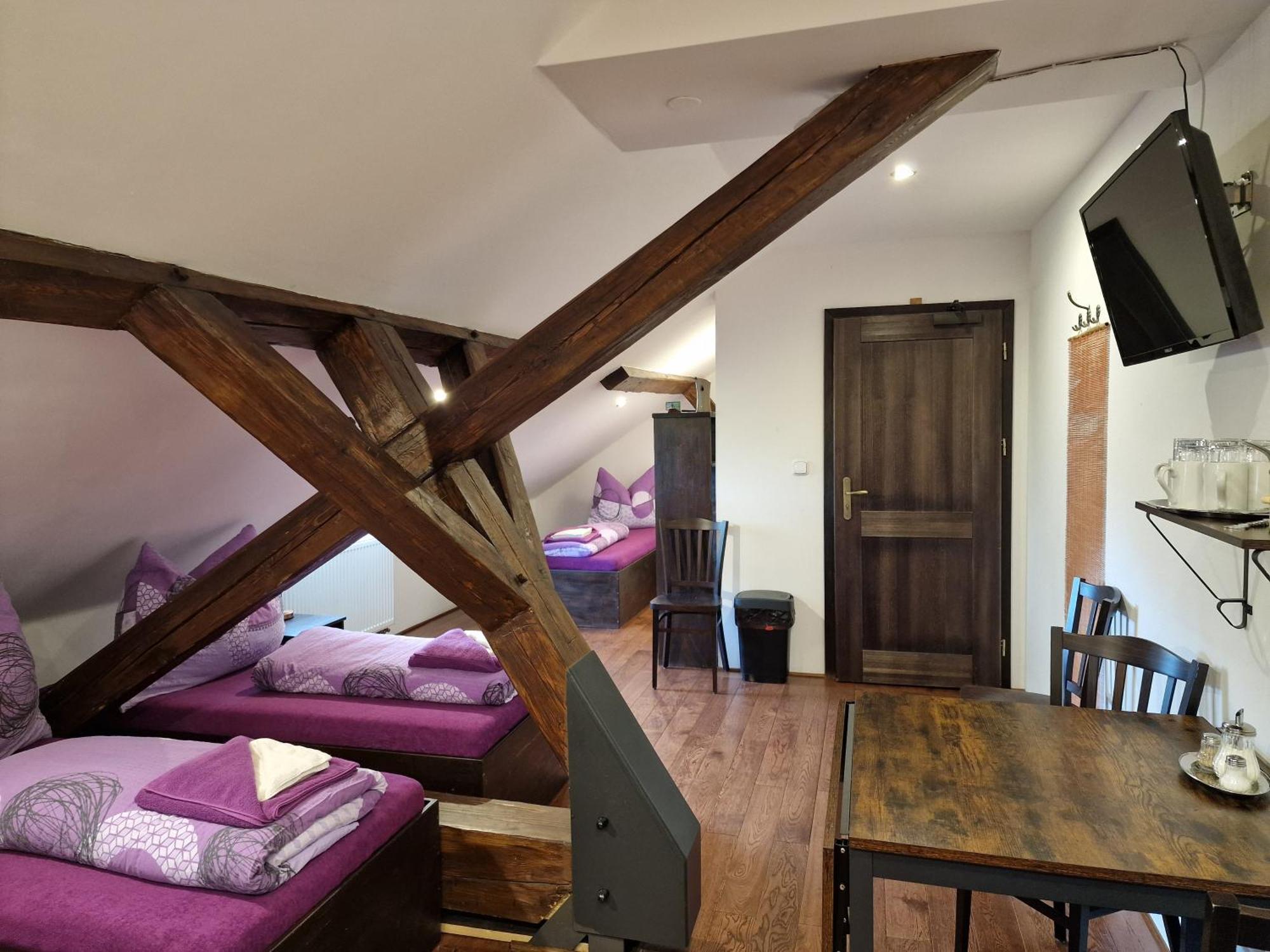 Hotel Vlčí Jámy Lenora Exteriér fotografie